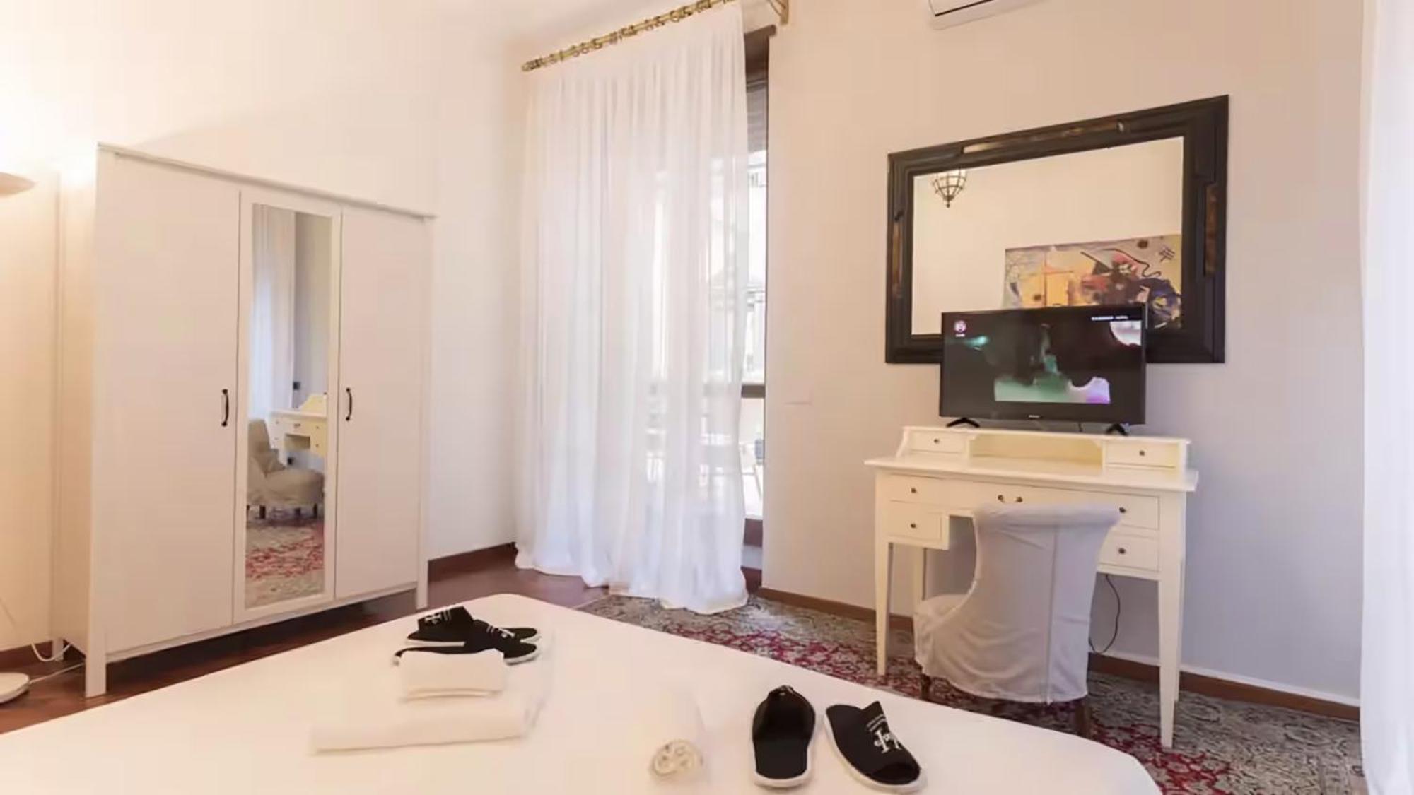Classbnb - Two Apartments 400 Meters From The Duomo Milão Exterior foto
