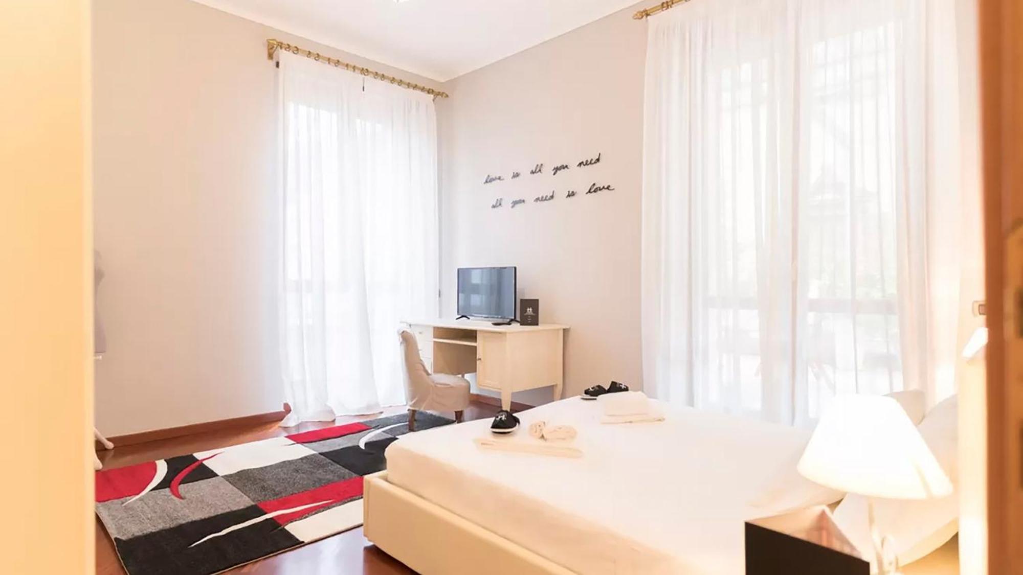 Classbnb - Two Apartments 400 Meters From The Duomo Milão Exterior foto