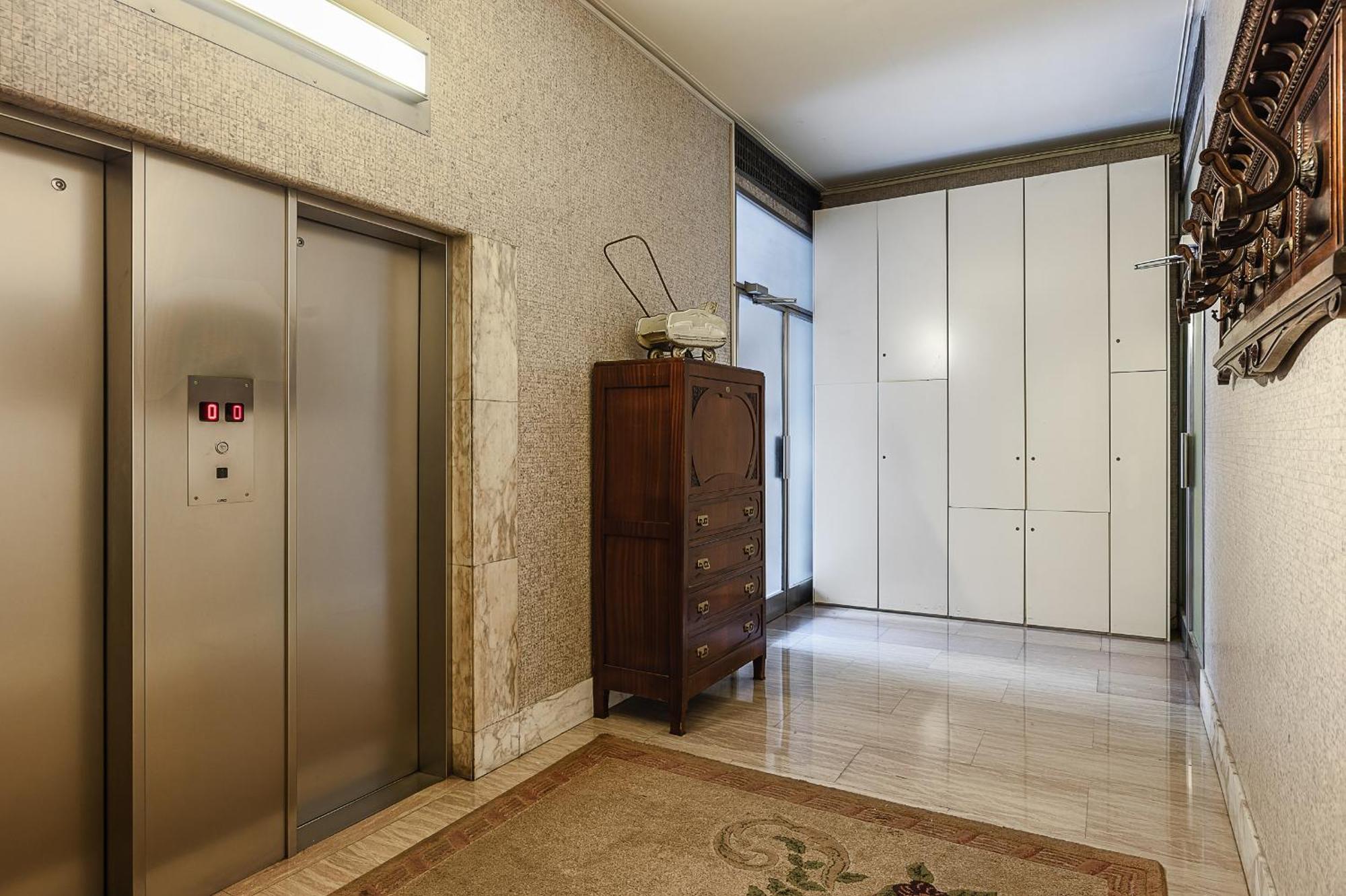 Classbnb - Two Apartments 400 Meters From The Duomo Milão Exterior foto